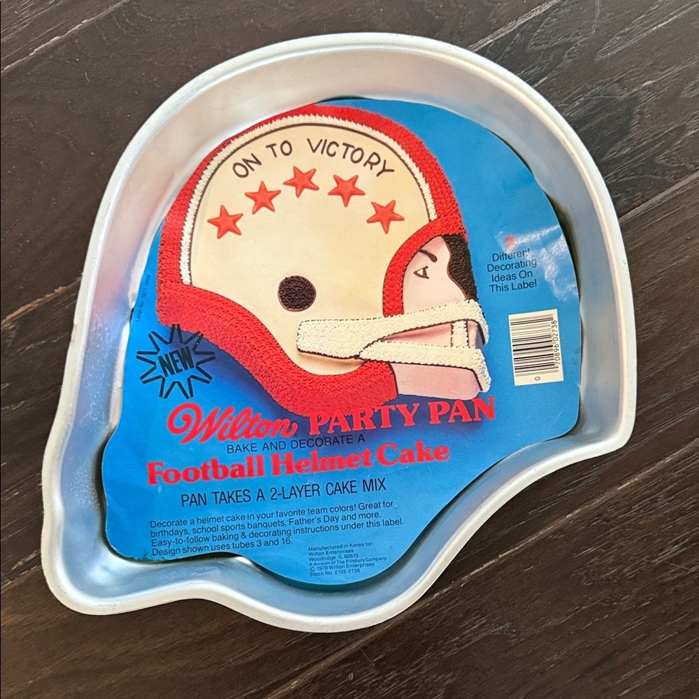 Wilton Silver Party Pan Football Helmet